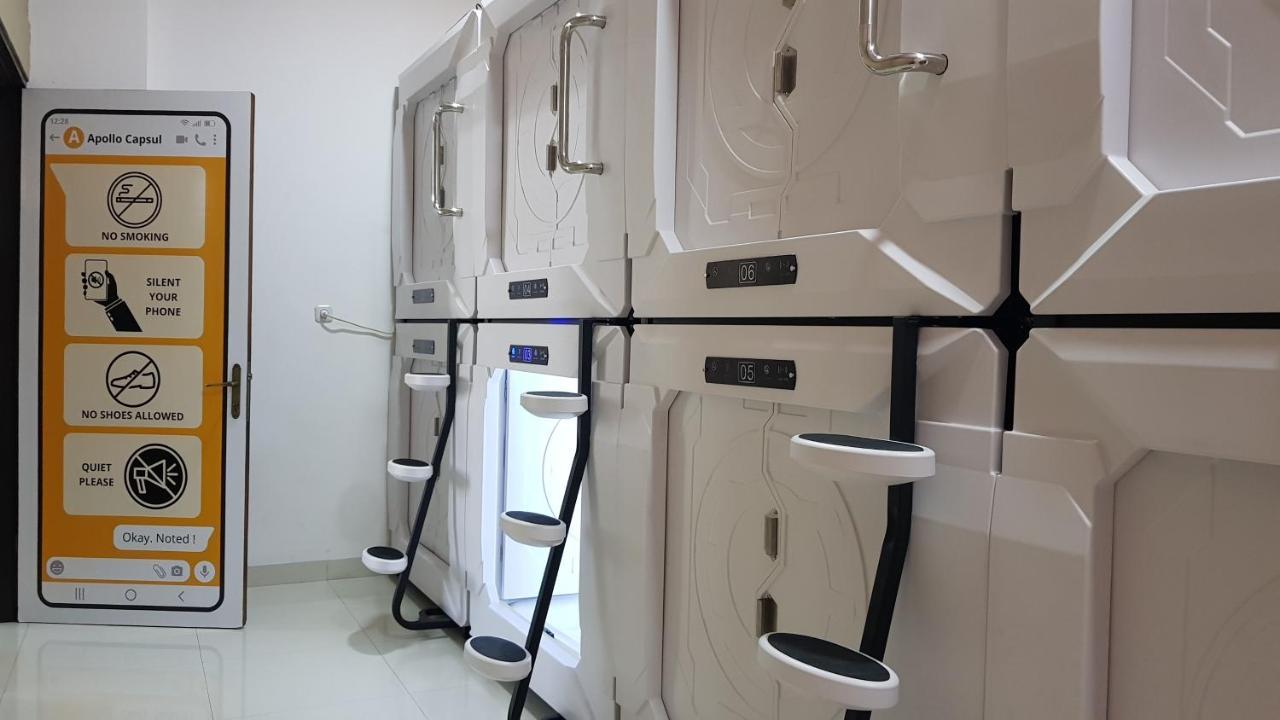 Apollo Capsule Hotel Ende Eksteriør bilde