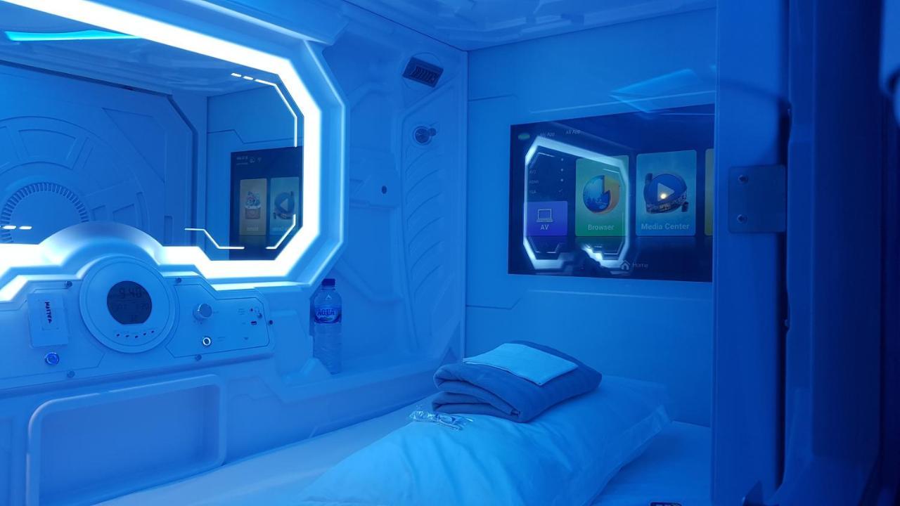 Apollo Capsule Hotel Ende Eksteriør bilde