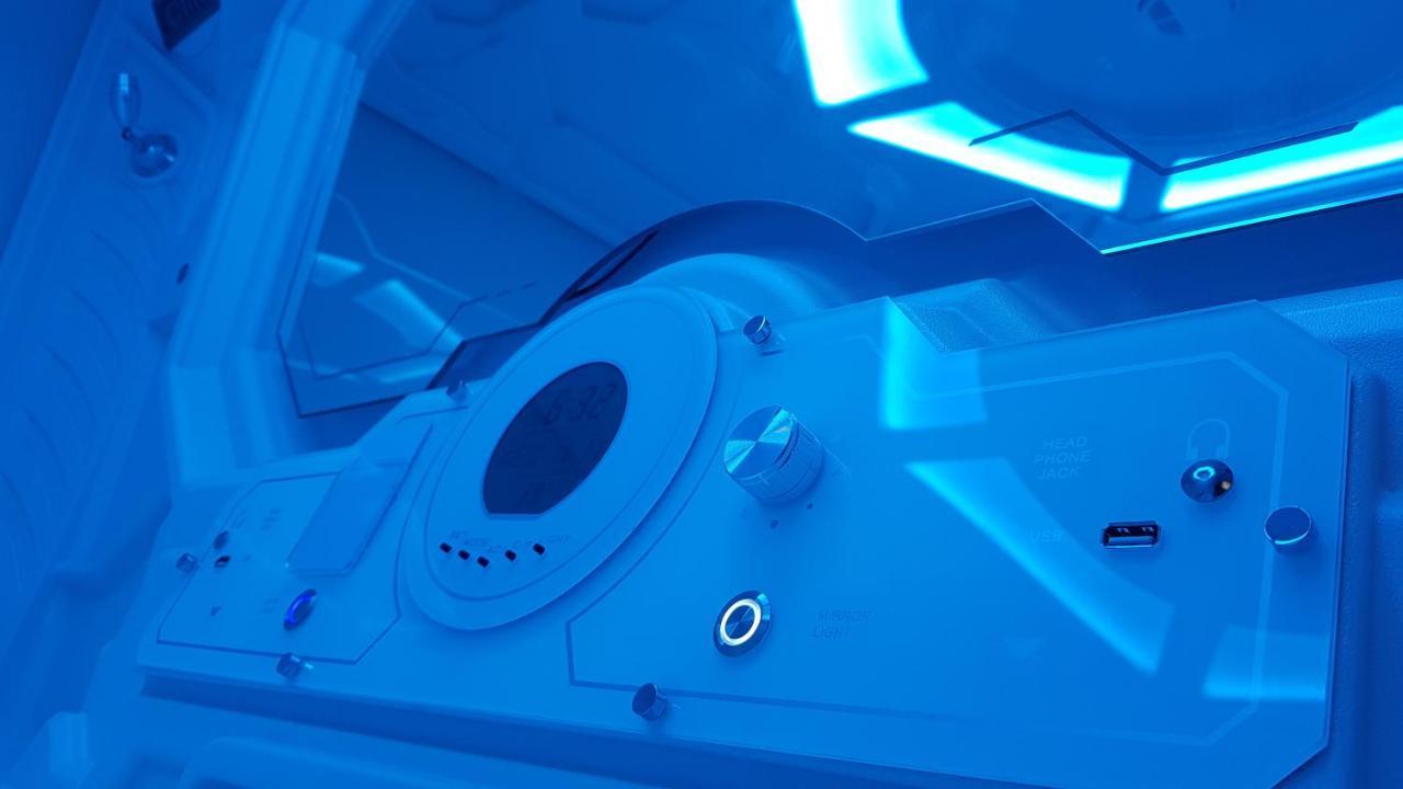 Apollo Capsule Hotel Ende Eksteriør bilde